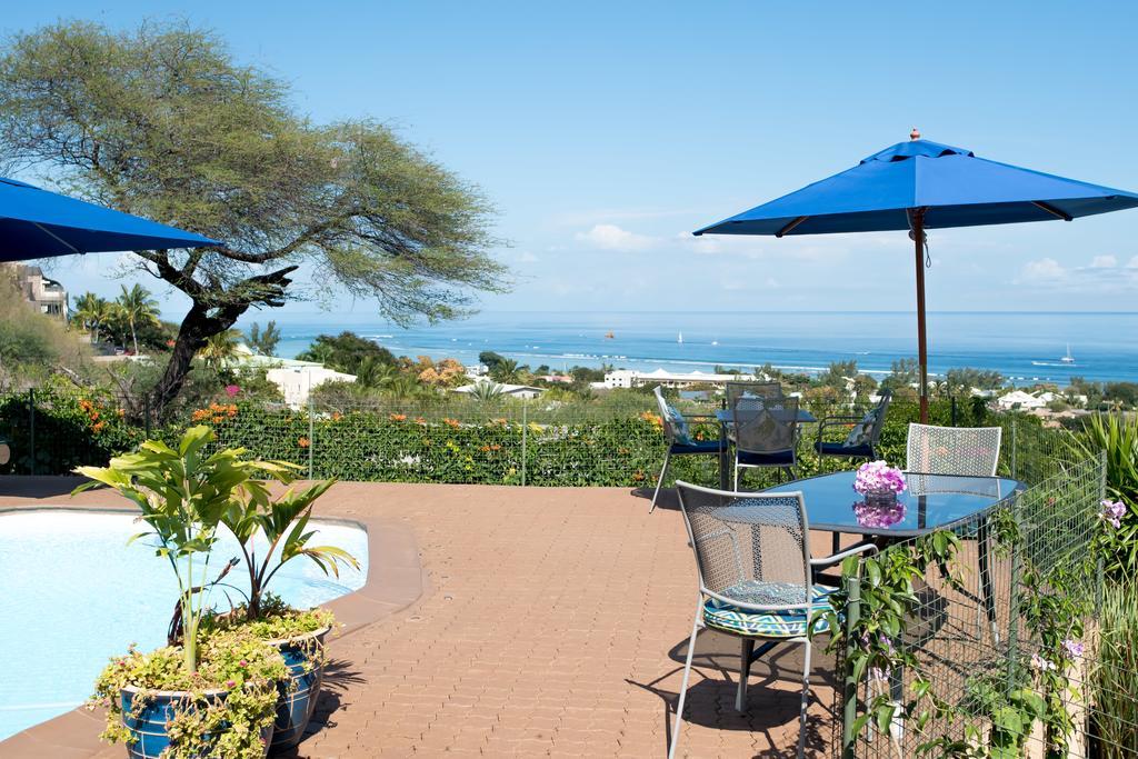 Апартаменты Flamboyant Ocean View - Ex Hillside Haven Тамарин Экстерьер фото